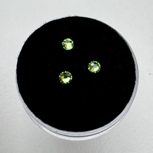 Tooth Gem - Swarovski Peridot 1,9mm / 2,1 mm